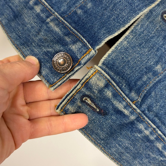 Vintage Levi's Jean Jacket Mens 38 Blue Denim Trucker Made in Canada 80s 90s - Picture 8 of 16